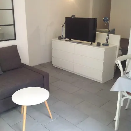 Studio 31 Apartment